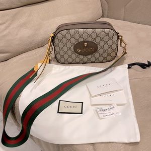 Neo Vintage GG Supreme messenger bag